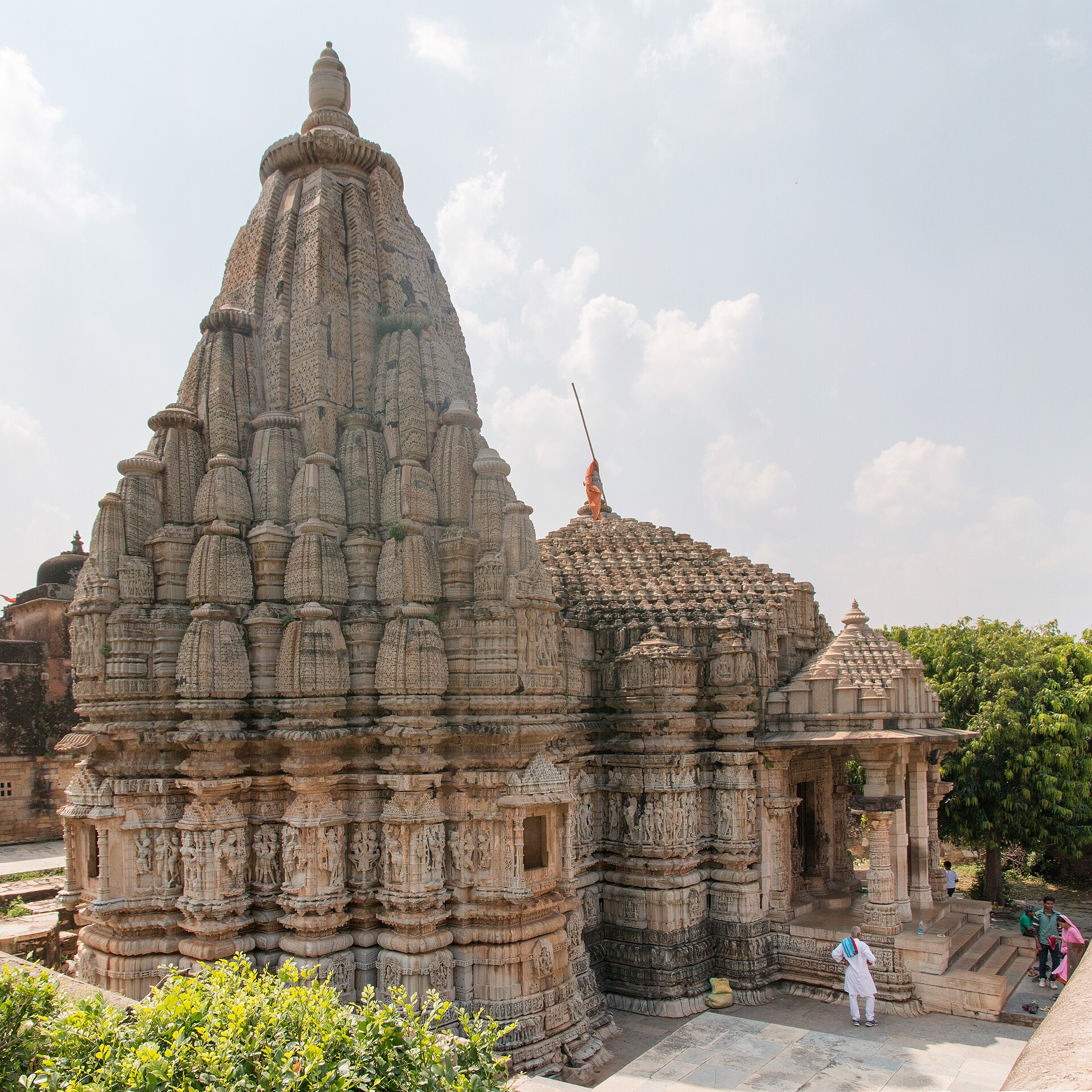 History of Samadhishwar Temple