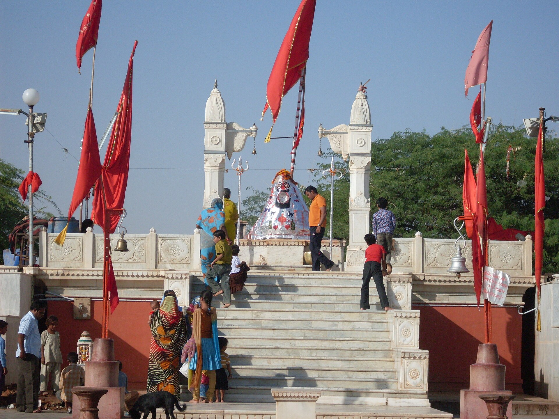 Kodamdesar Temple