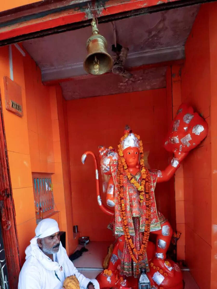 Hanuman Mandir Sansar Chandra Road